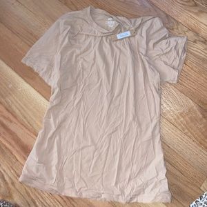 SKIMS fits everybody t shirt